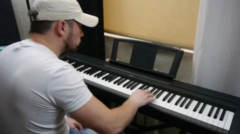 Recording Studio. Pianist Vídeos de archivo 64274786