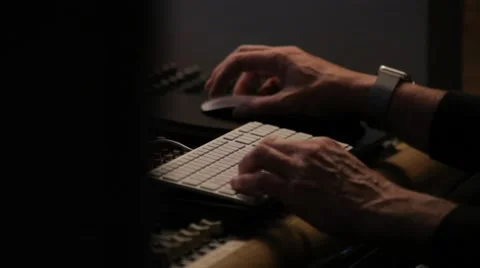 Recording studio, Sound Engineer Mixing Audio Stockbeeldmateriaal 63009738