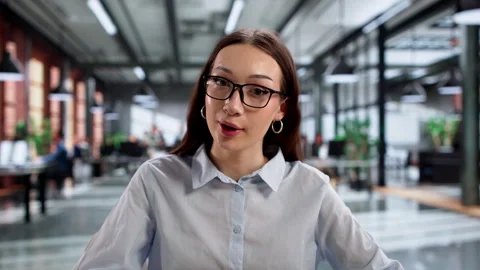 Recruiter Smiles While During Busy Virtual Meeting Stock Footage 334533577