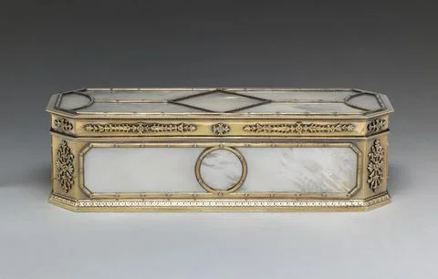 Rectangular box 18871911 Andr Aucoc A member of a Parisian family of gold- .. Stock Photos