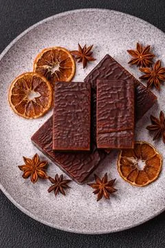 Rectangular chocolate candies with mousse and waffles 库存照片
