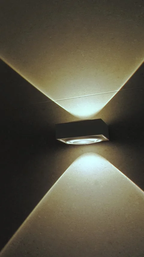 Rectangular lights in a dim room with patterned floorin.Vertical video 스톡 동영상 273493065