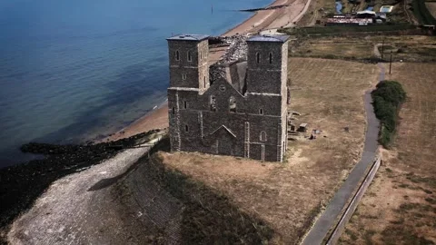 Reculver Towers Pan Down 스톡 동영상 340559057
