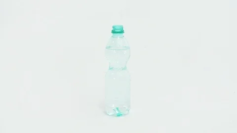 Recyclable, plastic bottle 動画素材 94203612