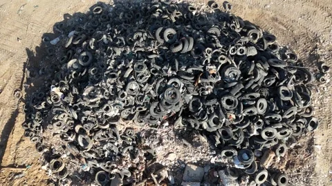 Recycling facility processing old car tires Video stock 294722803