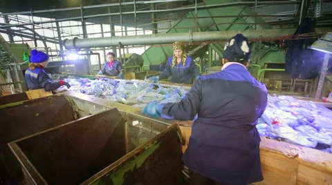 Recycling plant medium shot Stock Footage 48679912
