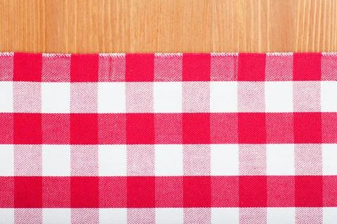 Red and white tablecloth 스톡 사진