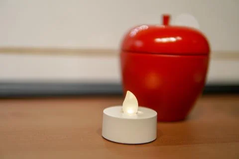 Red apple shaped container  Foto stock