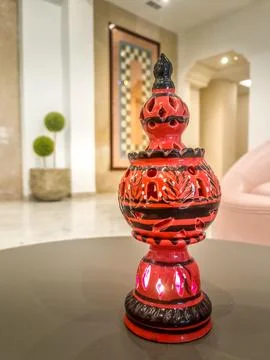 Red Arabic lamp on a table Stock-Fotos
