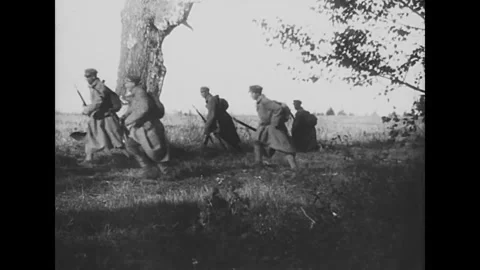 Red Army in 1920. Soldier training Vídeos de archivo 244401385