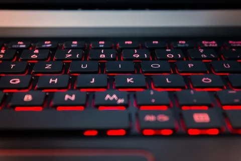 Red Backlit Computer Gaming Keyboard Action Gamer Equipment Controller Deskto Foto stock