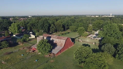 Red Barn Stockbeeldmateriaal 110959641