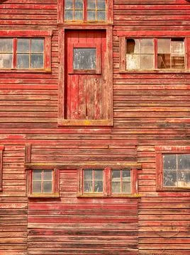 Red Barn With Windows Foto stock