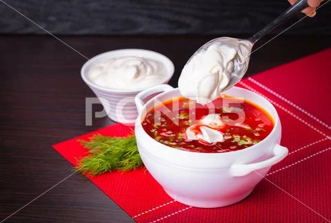 Red borsch, ukrainian cuisine Stock Photos