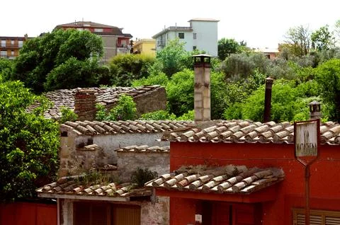 Red building with chimney pots Foto stock