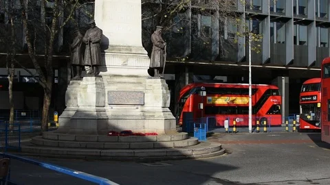Red bus in the station 스톡 동영상 99505599