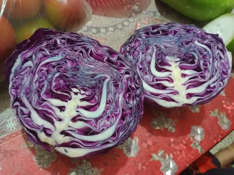 Red cabbage vegetable healthy nutritional raw food Stock Photos