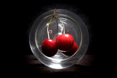 Red cherries Фото