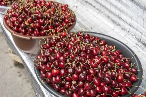 A red cherry in a basket Fotos Stock