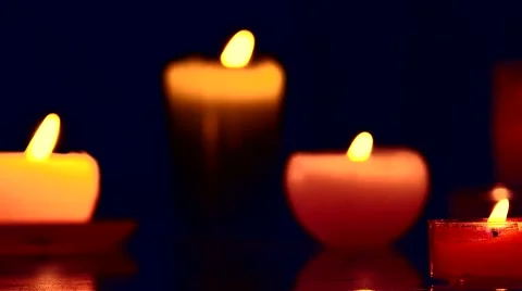 Red Christmas candles flicker Vidéo 62243945