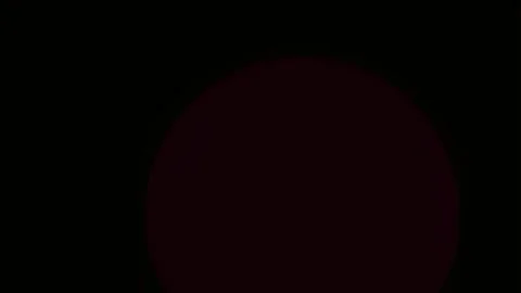 Red circle graphic transition, abstract shape reveal, motion graphic overlay 스톡 동영상 341628274