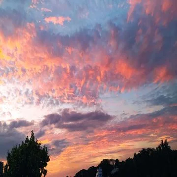Red cloudy Stock Photos