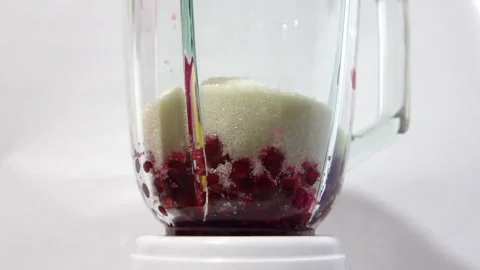 Red currant with sugar in a blender Stock-Footage 103950227