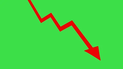 Red downward arrow with jagged line moving across green screen for market declin Stock Footage 330534176