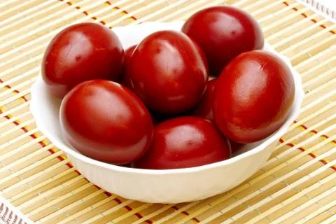 Red easter eggs 스톡 사진