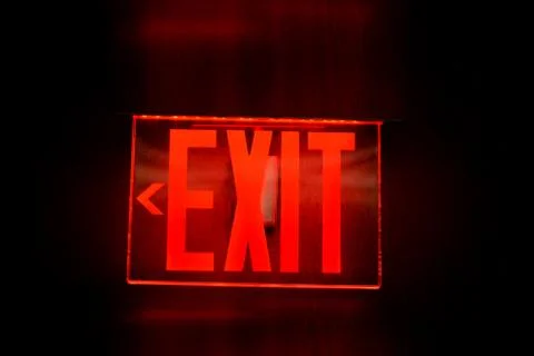 Red electronic exit sign Stock-Fotos