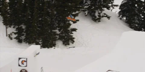 Red Epic - snowboarder going big at Mt.Hood oregon 2 Stock-Footage 38640018
