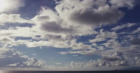 RED EPIC Sunny Rolling Clouds Timelapse 5K :10 Video stock 21476494