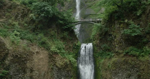 RED Epic- Waterfall Video stock 141949880