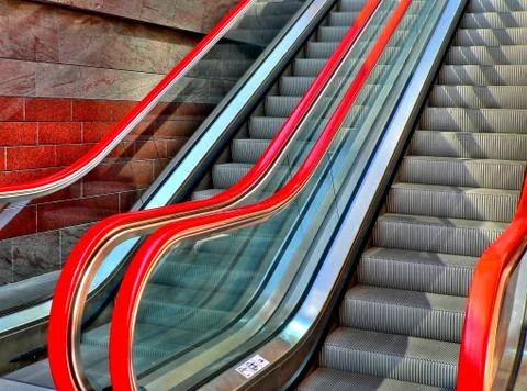 Red escalator Foto stock