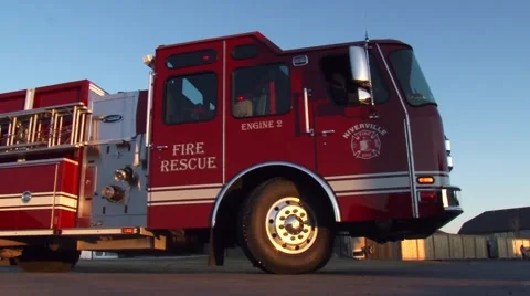Red Firetruck Drives by Vidéo 50224976