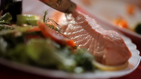 Red fish knife Video stock 99792217