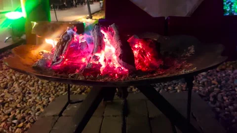 Red flames around a bonfire at night burning woods 스톡 동영상 252224563