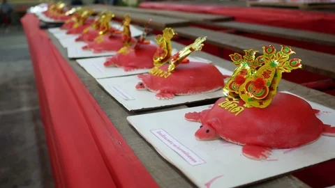 Red flour turtle sweet cake Stock-Footage 94318346