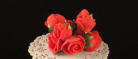 Red Flowers Spin In A Circle Video stock 304428022