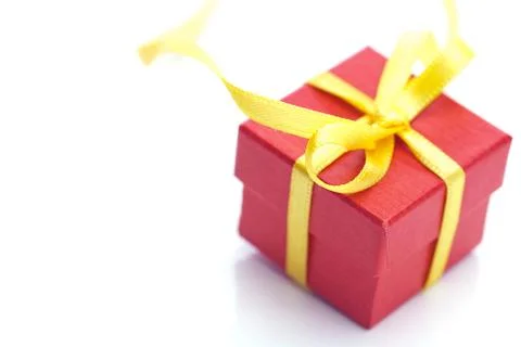 Red gift box isolated on white Foto stock