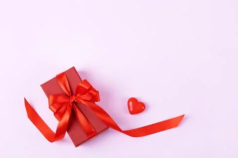 Red gift box Stock Photos