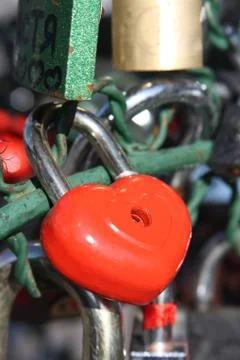 Red heart lock Stock Photos