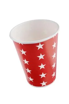 Red holiday paper cups with a pattern of stars. + clipping path Foto stock