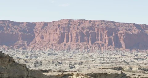 Red huge eroded cliffs and white lanscape of Ischigualasto Provincial Park 库存影片 95899907