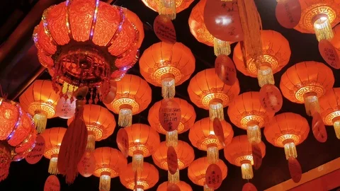 Red lanterns on a Buddhist temple's ceiling Stock-Footage 122421367