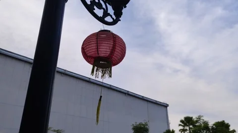 Red lanterns hanging in the breeze Stock Footage 302367498