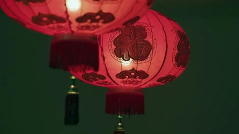Red lanterns under the eaves of a Chinese building in Malacca，Malaysia Video stock 135095208