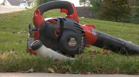 Red Leaf Blower Turn On &amp; Idle 스톡 동영상 12359386