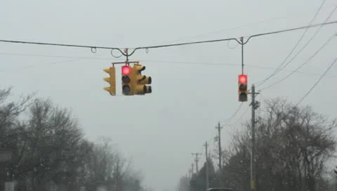 Red Light turns green Stock Footage 10752576