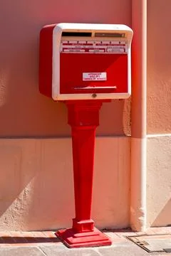 Red Monegasque mailbox Foto stock
